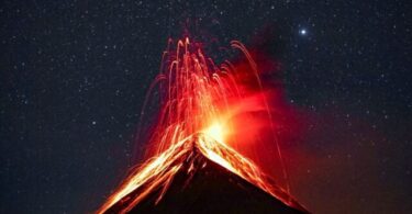 how are volcanoes formed